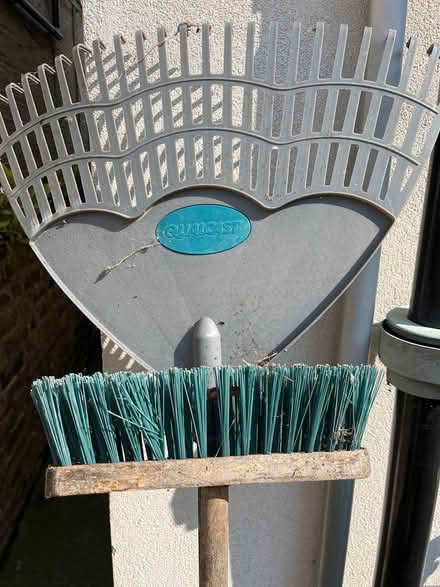 Photo of free Leaf rake and brrom (E8 London Fields) #1