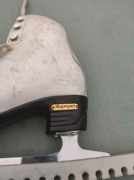 Photo of free Skating boots for a very young kid (G43) #1