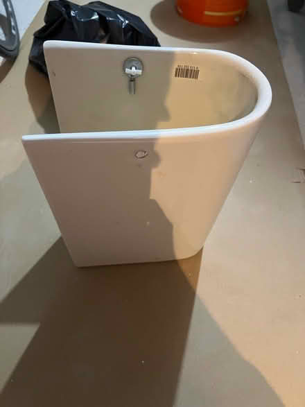 Photo of free Sink cover (CR4) #1