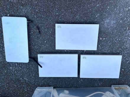 Photo of free Cisco WiFi with router (SE16) #2