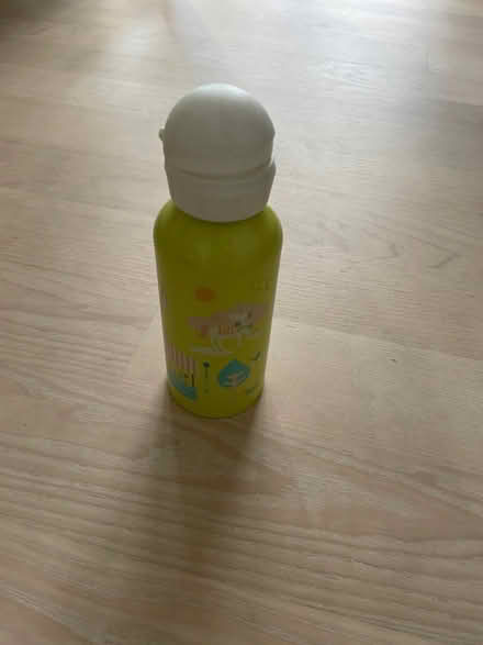 Photo of free Water bottle (SW8 Battersea) #1