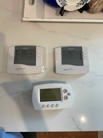Photo of free 3 Programmable thermostats (Frontier Lane Millis) #1