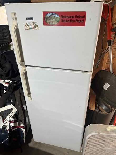 Photo of free GE Fridge MR2598 6R (W Wash park) #2