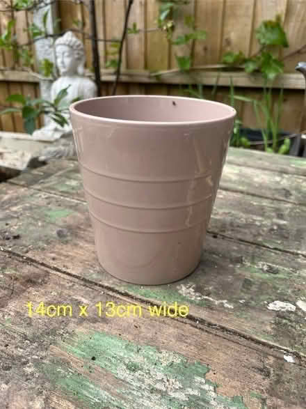 Photo of free Light brown/taupe houseplant pot (Gorse Hill M16) #1