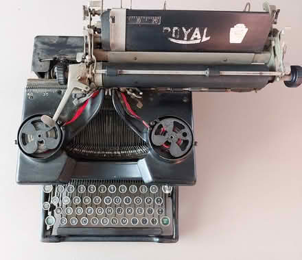Photo of free Antique Royal Typewriter (Hamden) #1