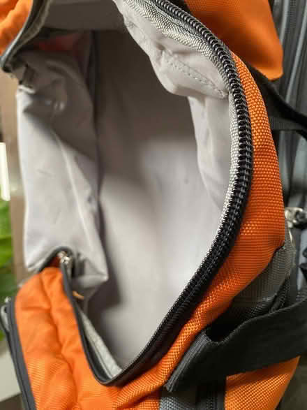 Photo of free Expandable pull along holdall (Shepperton TW17) #2