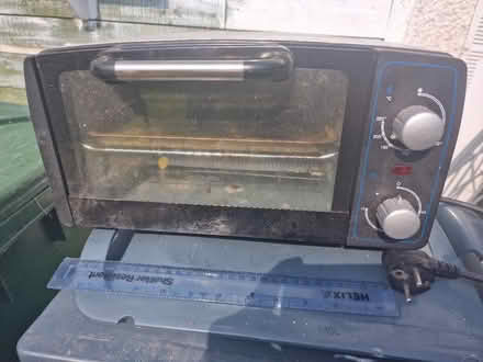 Photo of free Small Electric oven (Edinburgh EH4) #2