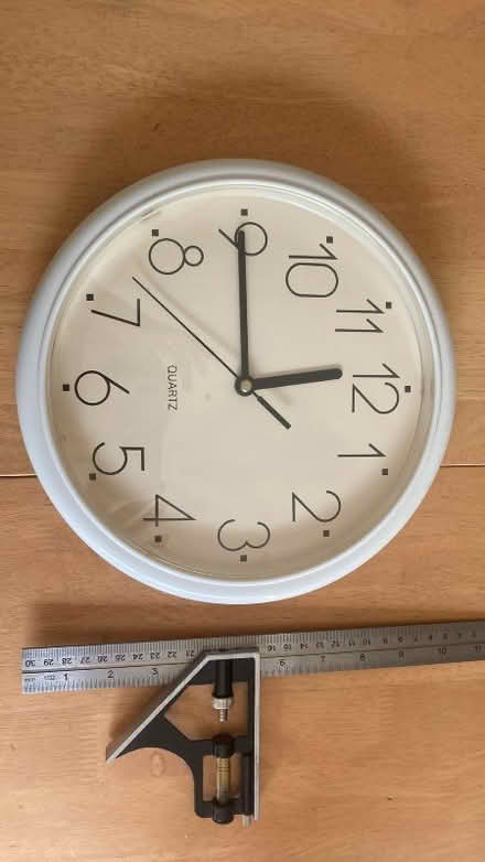 Photo of free Wall clock (Riddlesdown CR8) #1