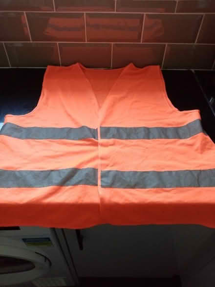 Photo of free Hi Vis Vest - Large (Littleover DE23) #1