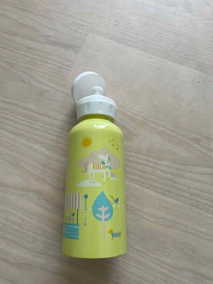 Photo of free Water bottle (SW8 Battersea) #2