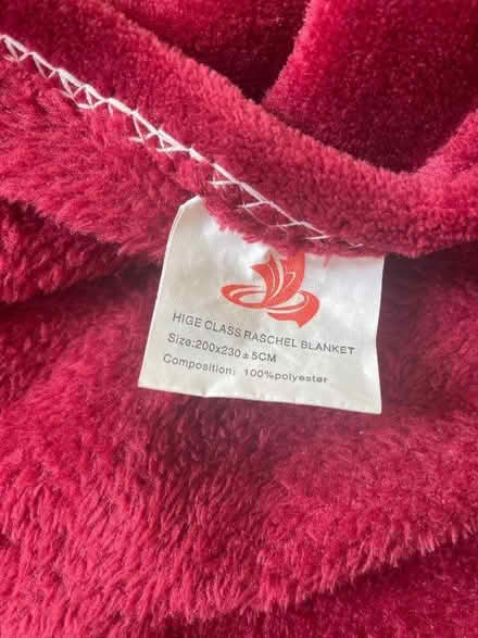 Photo of free Blanket 200x230 (islington N1) #2