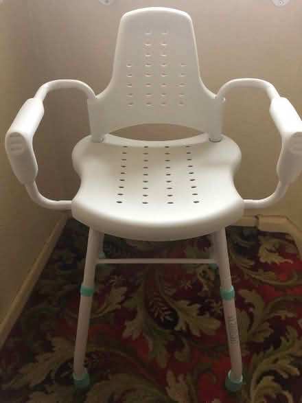Photo of free 2 mobility aids - perching chair & bath s (Great Moor SK2) #1