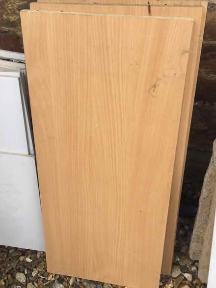 Photo of free 3 pieces kitchen /wardrobe chip bd (luton LU3) #1