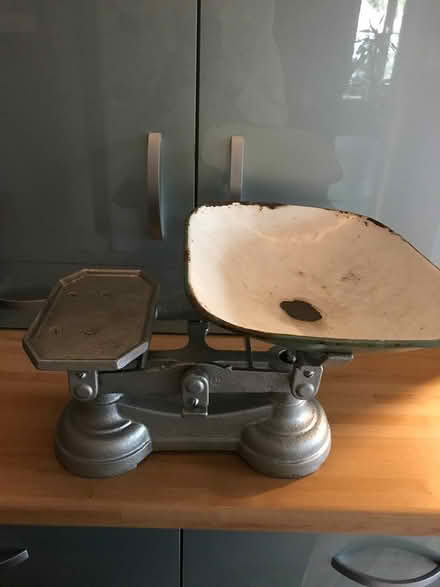 Photo of free Scales (vintage) (Baillieston, Glasgow G69) #1