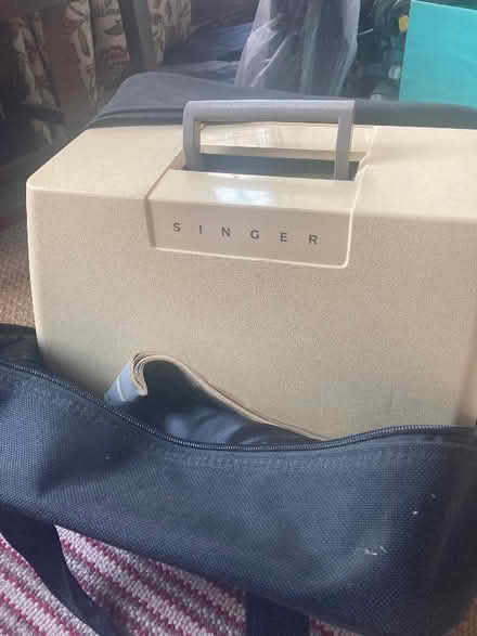 Photo of free Singer electric sowing machine (Linton HR9) #1