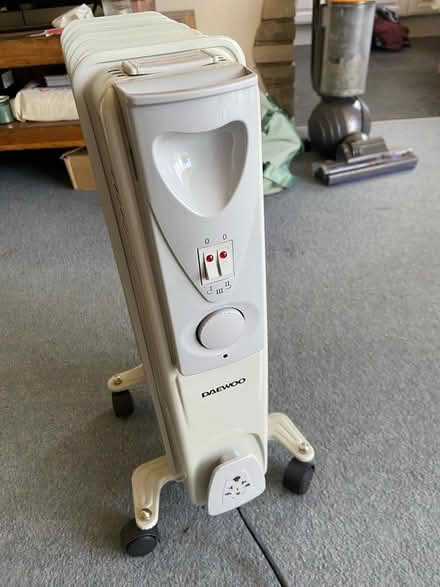 Photo of free Electric radiator (stopped working) (Chingford E4) #3