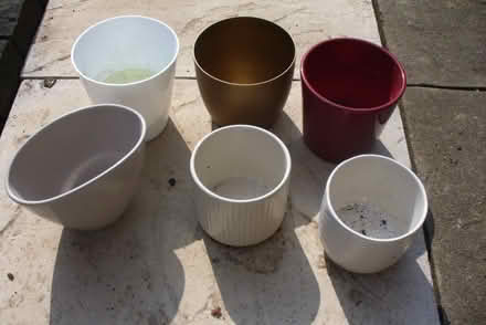 Photo of free 6 plant pots (Far Bletchley MK3) #1