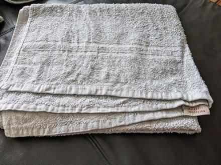 Photo of free 5 x Towels (Hammersmith W6) #4