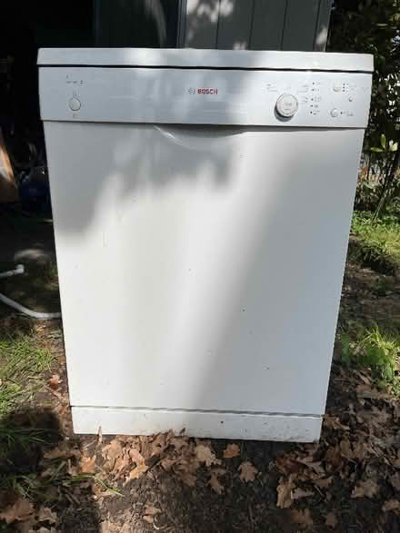 Photo of free Bosch Serie 2 Dishwasher (The Nurserylands TW12) #1