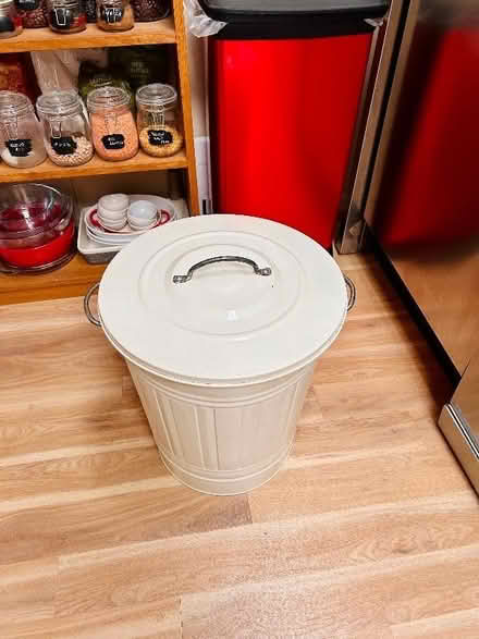 Photo of free Cream round metal storage bin (Canonbury N1) #2