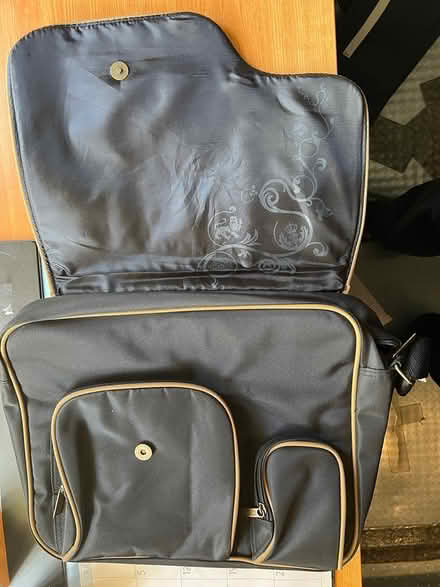 Photo of free Computer Bag (Thurgoona) #1