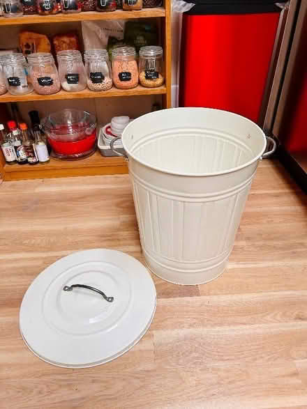 Photo of free Cream round metal storage bin (Canonbury N1) #4