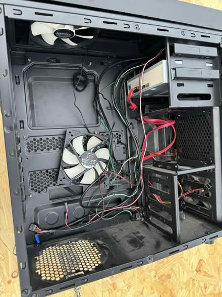 Photo of free Empty Gaming PC Case (CH42) #3