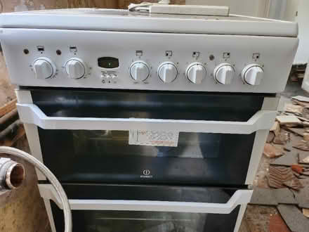 Photo of free INDESIT electric stand-alone oven (South Park OX4) #2