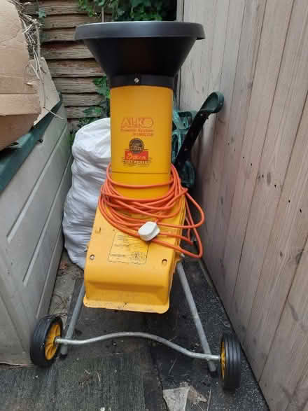 Photo of free Garden shredder (Caldecott OX14) #1