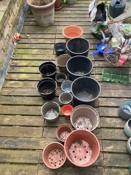 Photo of free Mixed plastic pots (Abbeville Village SW4) #1