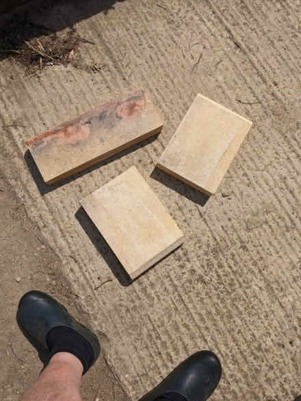 Photo of free sandstone (Beckley OX3) #1