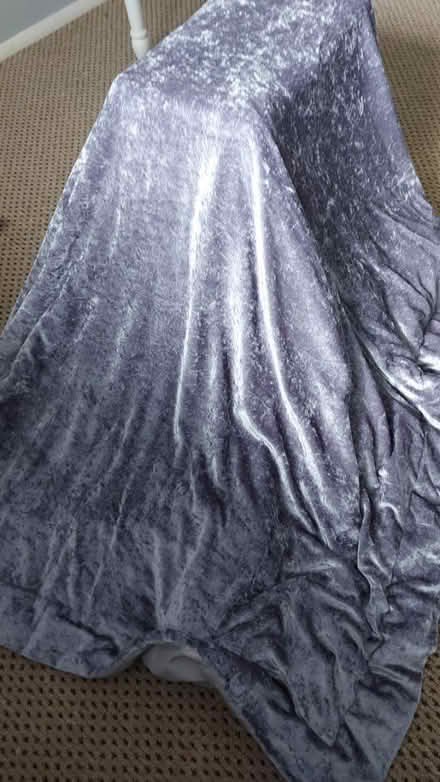 Photo of free Grey/silver throw and cushion (Yarnton OX5) #2