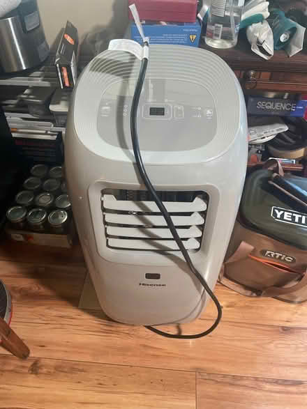 Photo of free Hisense air conditioner (Cotati) #1