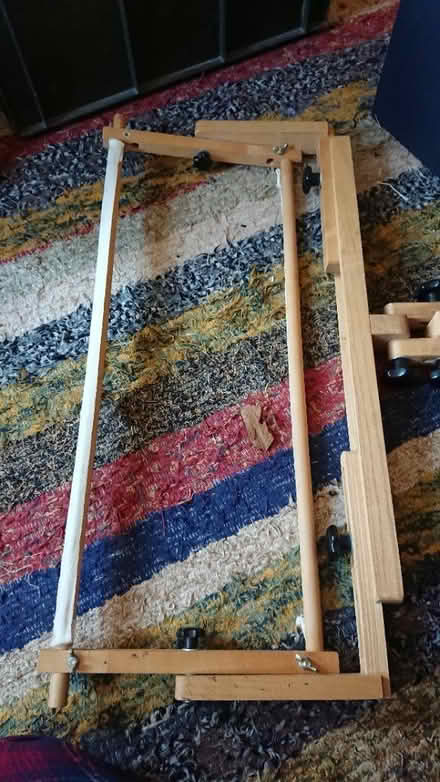 Photo of free Embroidery frame (LS2) #1