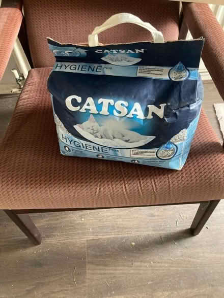 Photo of free cat litter (Emscote CV34) #2