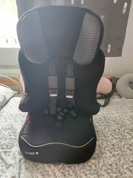 Photo of free Childs carseat (Harbury CV33) #1