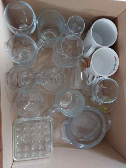 Photo of free Glasses and mugs (Cumnor OX2) #1