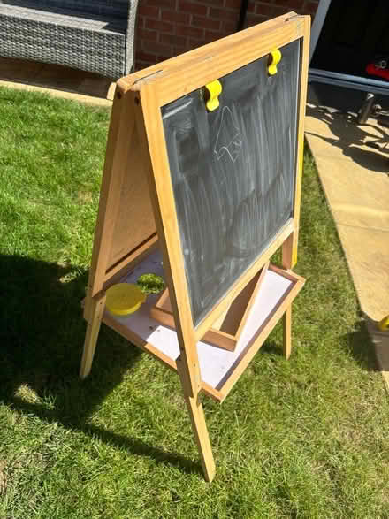 Photo of free Drawing / chalk board / easel (Stoke Bardolph, Nottingham) #2