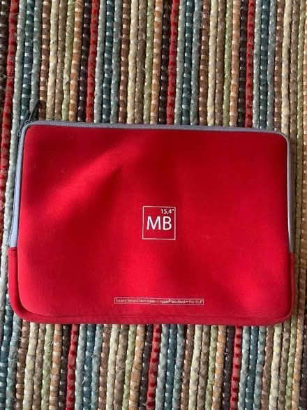 Photo of free Neoprene laptop case (Northchurch HP4) #1