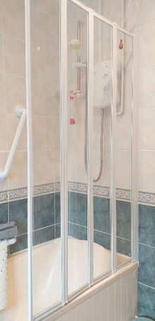 Photo of free Folding shower screen (White City GL4) #1