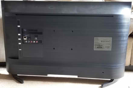 Photo of free Samsung smart TV for repairing (Twickenham (St Margarets) TW1) #2