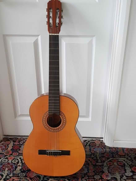 Photo of free Guitar (Gilgarran CA14) #1