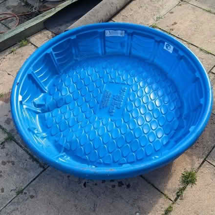 Photo of free Small paddling pool (Caldecott OX14) #1
