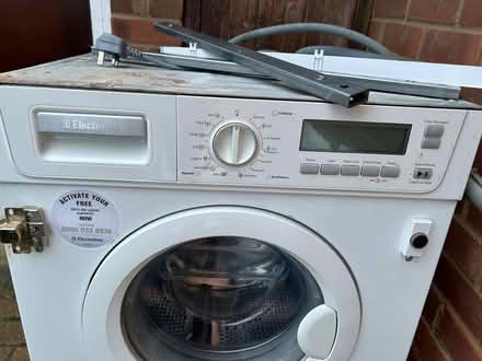 Photo of free Used washing machine (ME2 Strood) #3