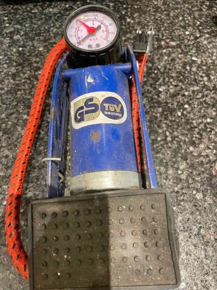 Photo of free Manual foot tyre pump (Ware SG12) #1