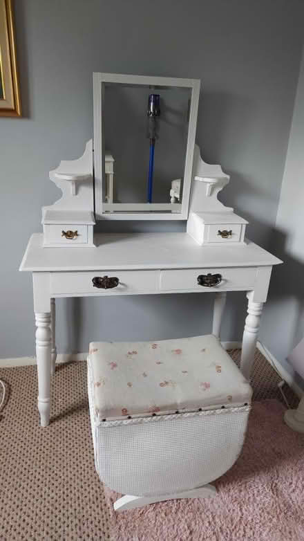 Photo of free Wooden dresser and stool (Yarnton OX5) #2
