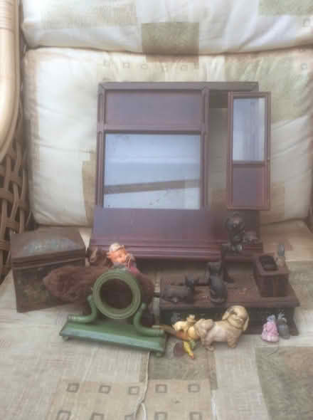 Photo of free Assorted collectibles (Lancing BN15) #1