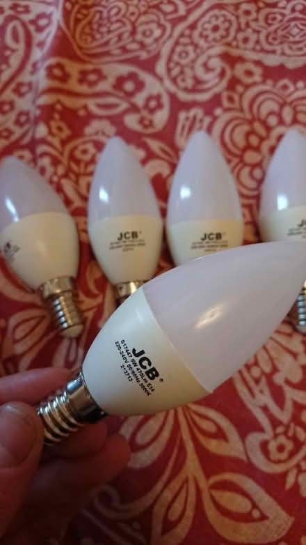 Photo of free Light bulbs (LS2) #1