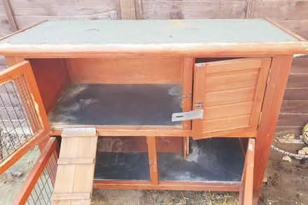 Photo of free 2 in 1 rabbit /guinea pig hutch (PO15)