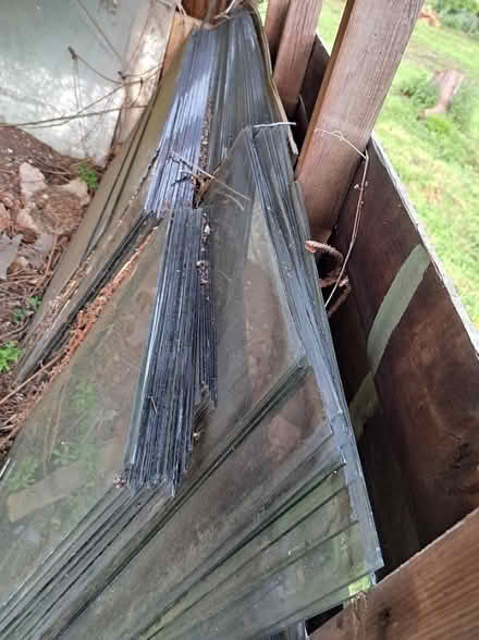 Photo of free Agricultural Glass (Moggerhanger MK44) #1
